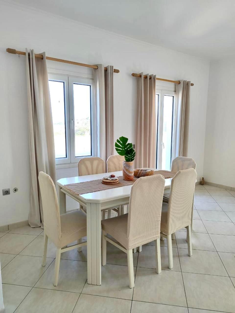 Theasis Apartments Adamantas  Ngoại thất bức ảnh